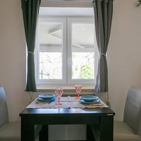 Apartment Casa Marti With Terrace & Garden