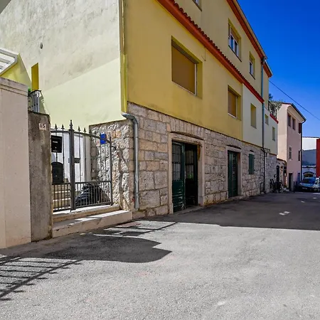 Casa Marti With Terrace & Garden Apartment *