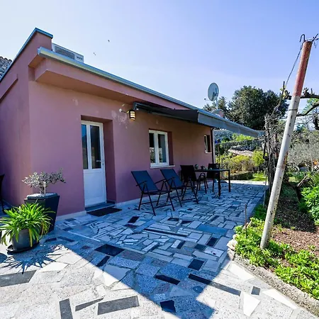Casa Marti With Terrace & Garden *