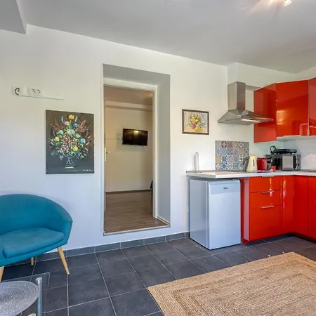 Casa Marti With Terrace & Garden شقة روفينج