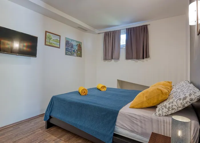 Casa Marti With Terrace & Garden Rovinj